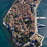 In With Balcony, Air Conditioning, Wifi 819-7 *