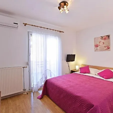 In With Balcony, Air Conditioning, Wifi 819-7 Appartamento