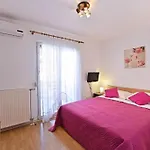 In With Balcony, Air Conditioning, Wifi 819-7 Daire