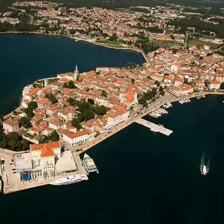 In With Balcony, Air Conditioning, Wifi 819-7 *