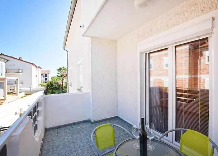 In With Balcony, Air Conditioning, Wifi 819-7 * Poreč